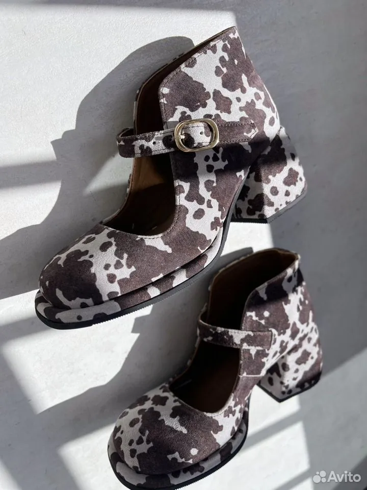 Женские замшевые туфли с принтом «корова»