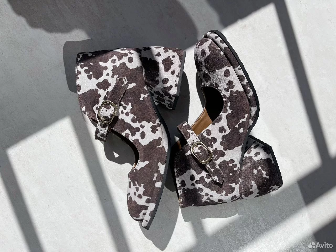 Женские замшевые туфли с принтом «корова»