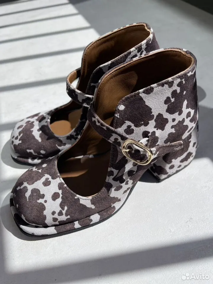 Женские замшевые туфли с принтом «корова»