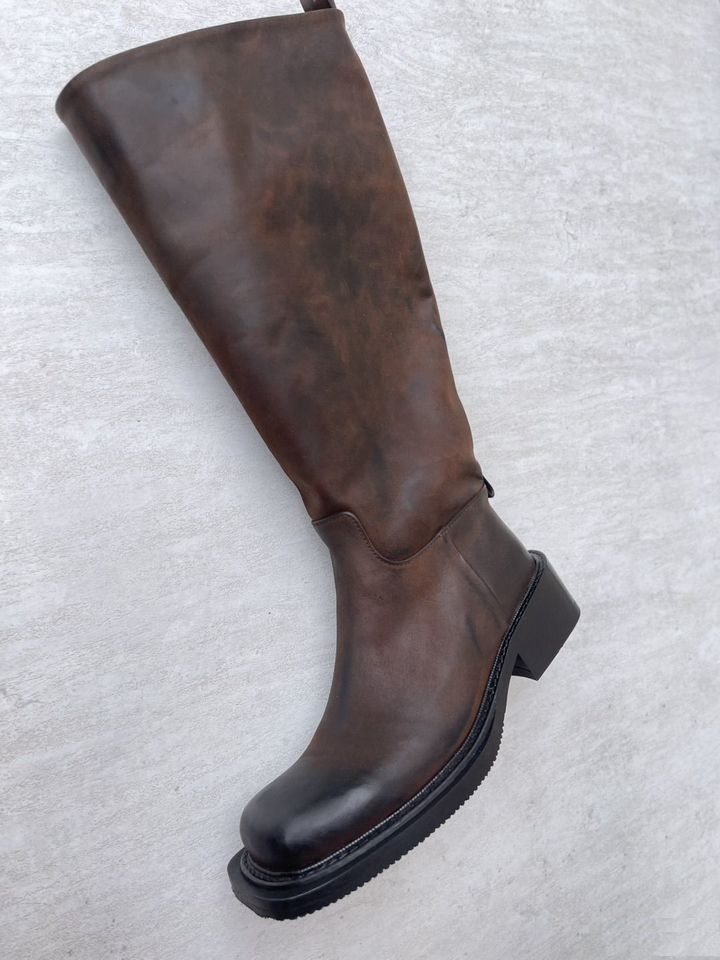 Сапоги трубы - Элене